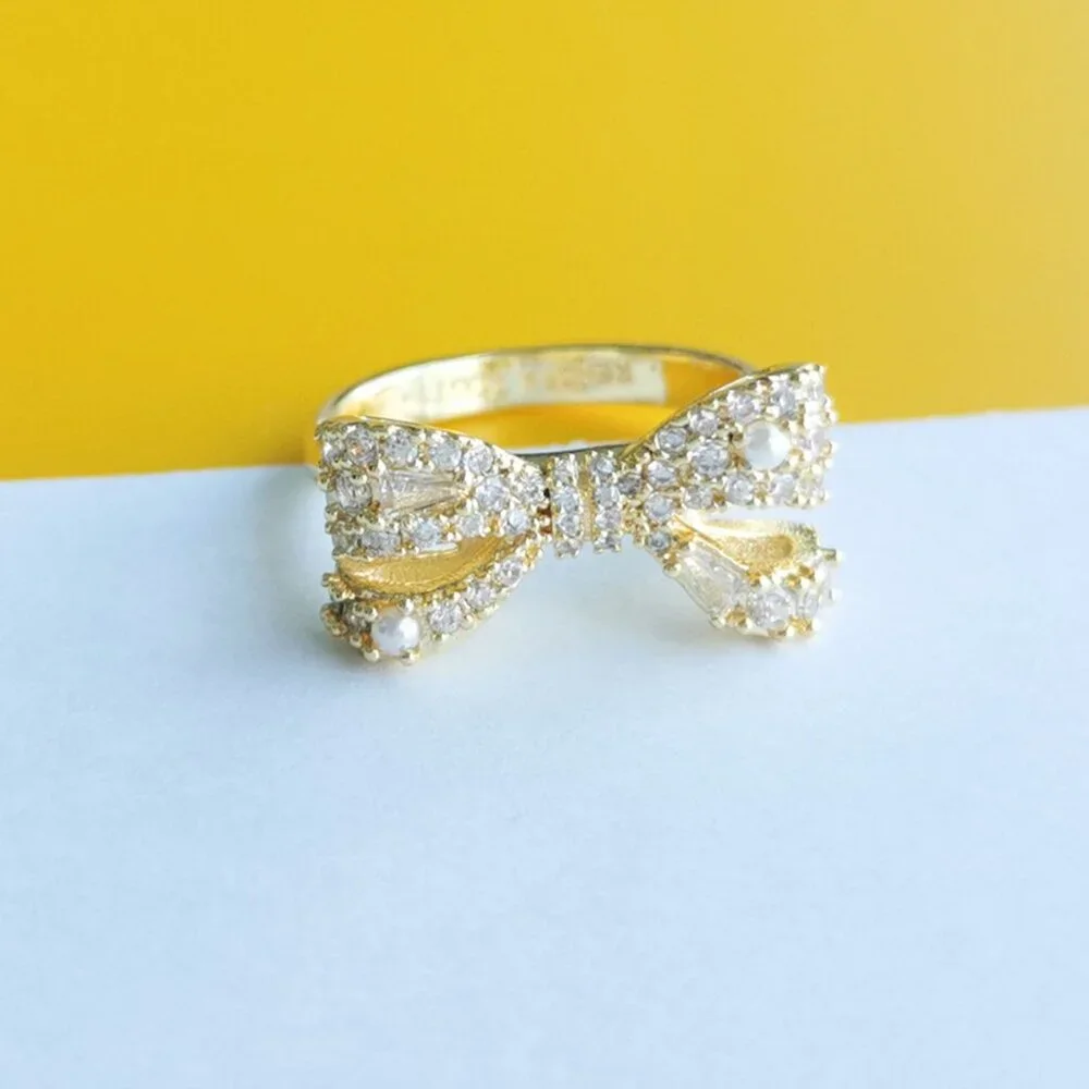 Krista Gold White Mix Bow Cocktail Ring Size 7 by Kendra Scott